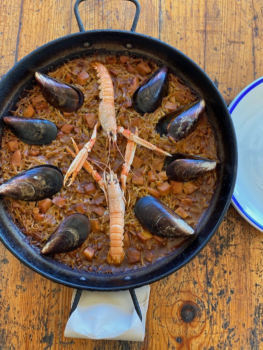 Fideuà Is Barcelona's Best Seafood Dish - Eater